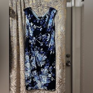 🦋💙 Connected Apparel Floral Sheath Dress Size 14 | Flattering Fit Dress Navy 🦋💙